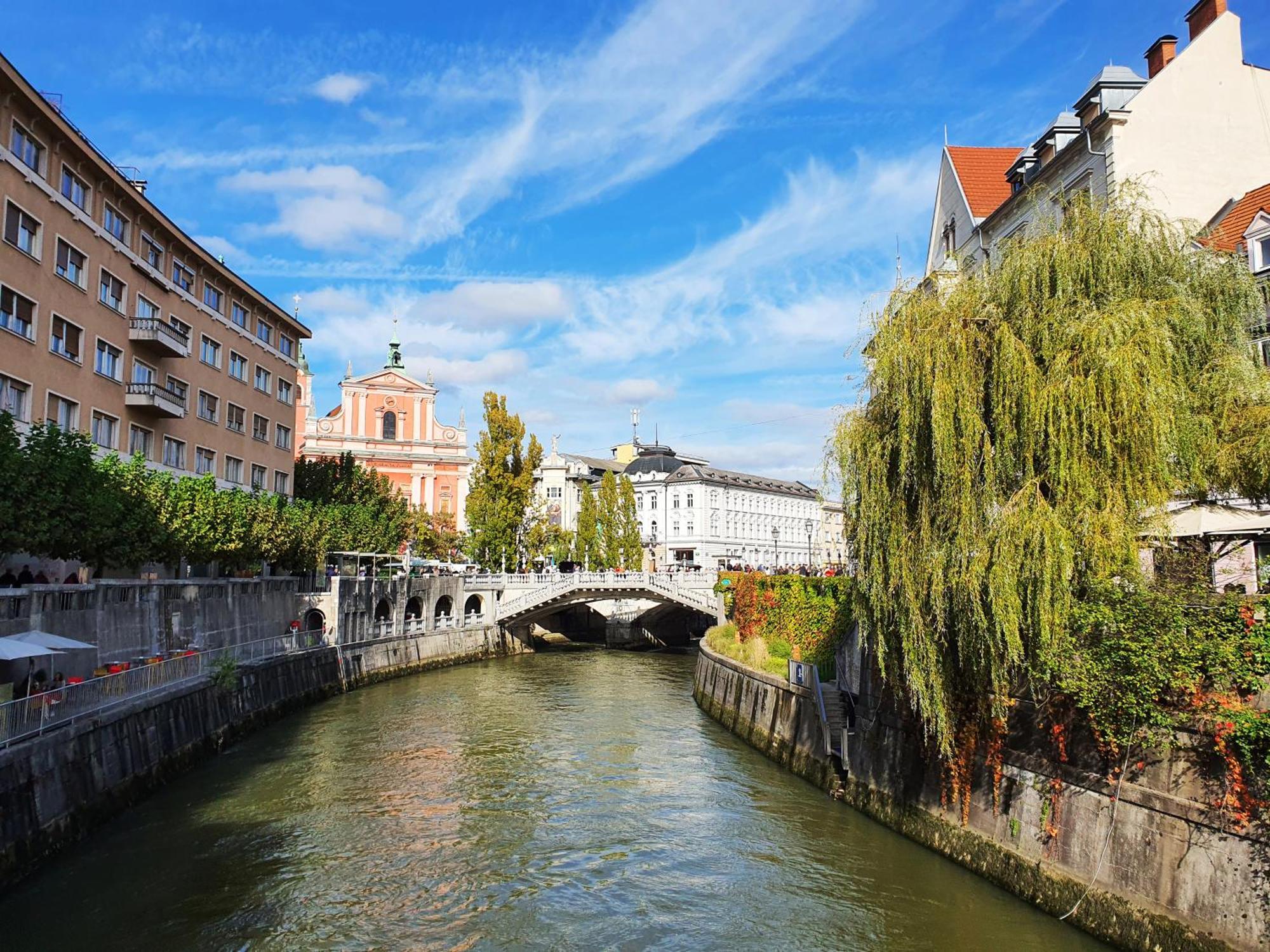 Riverside Elegance Ljubljana Eksteriør bilde