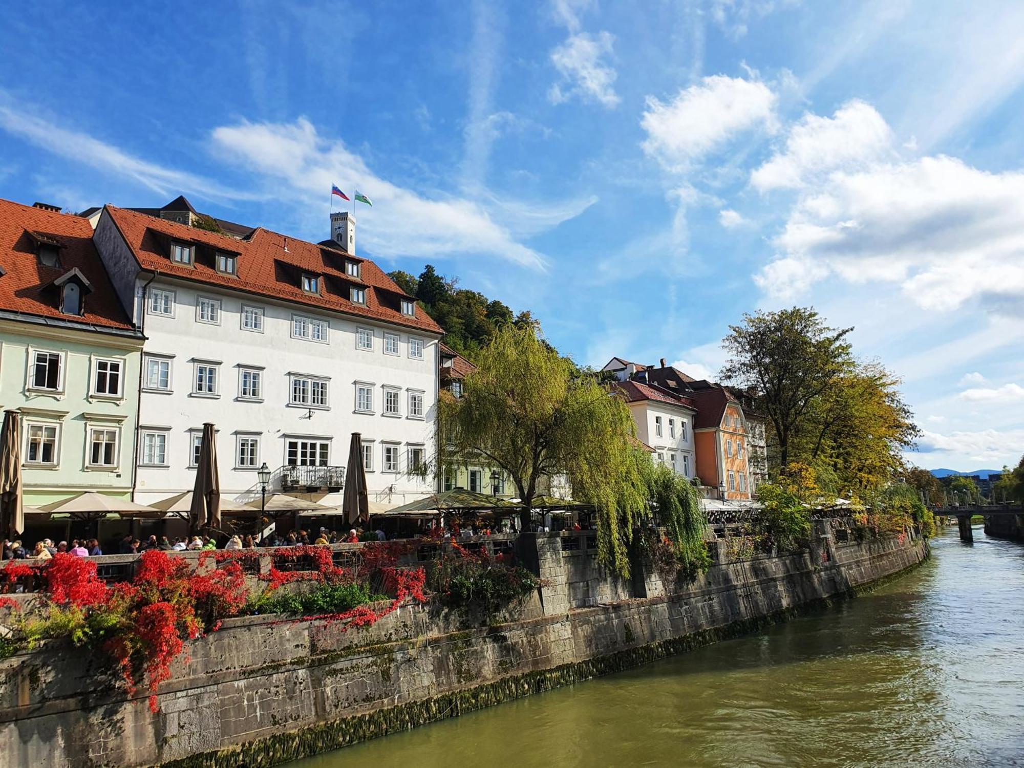 Riverside Elegance Ljubljana Eksteriør bilde