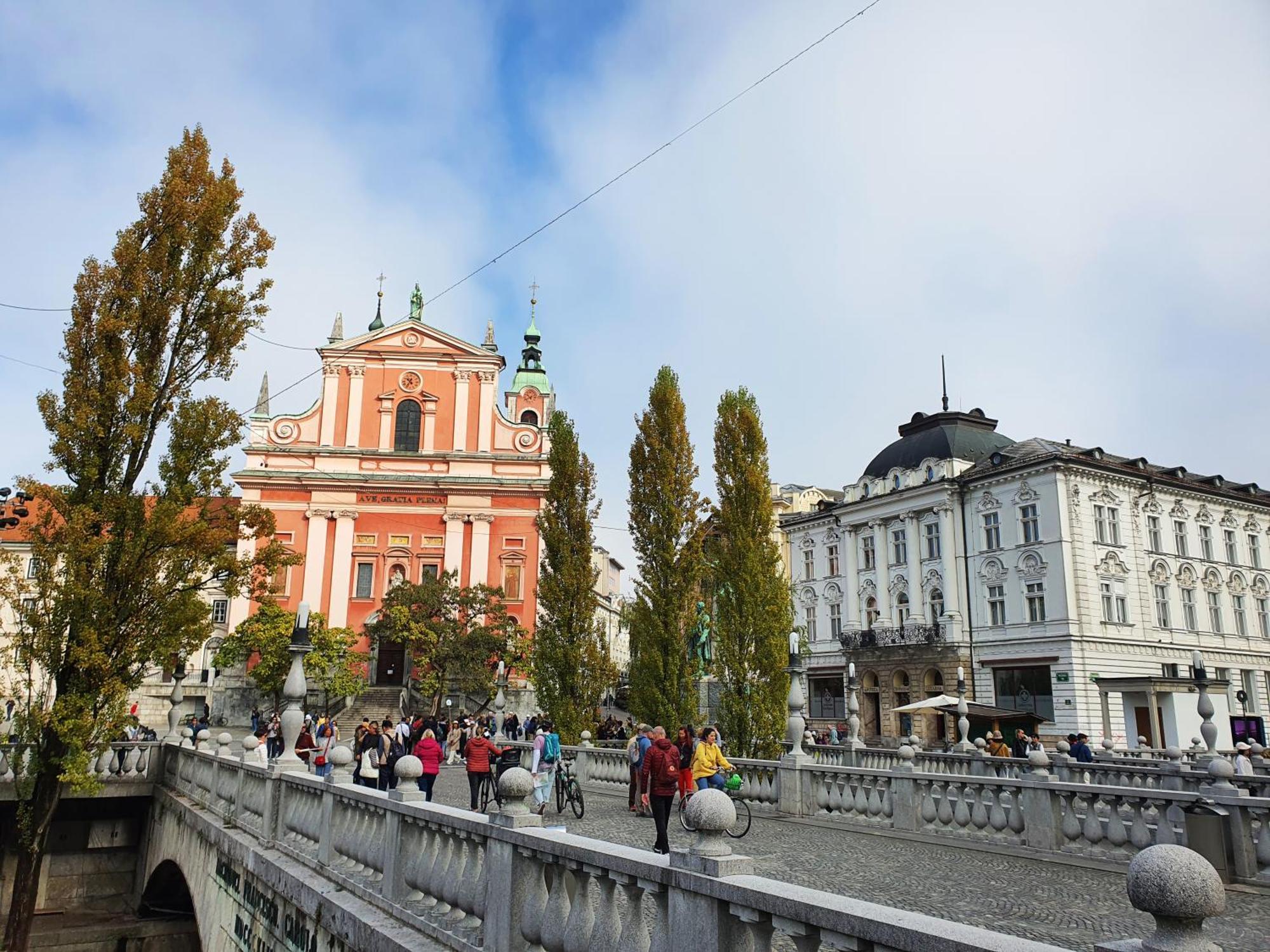 Riverside Elegance Ljubljana Eksteriør bilde
